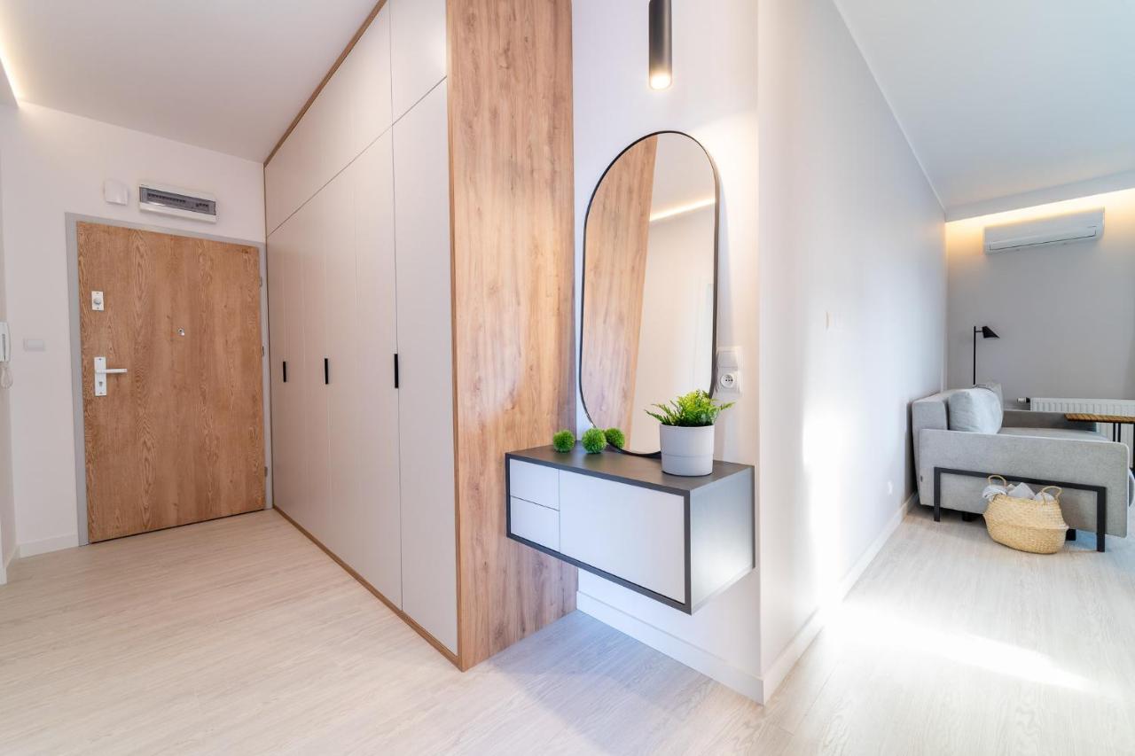 Bella Vista - 3pok, 5 Lozek, Centrum, Parking, Widok Na Rzeke, Netflix I Max Apartment *