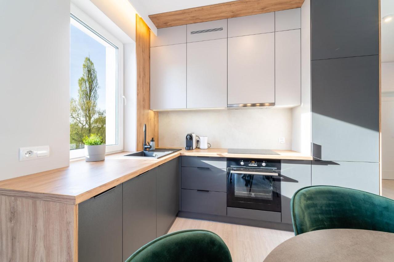 Bella Vista - 3pok, 5 Lozek, Centrum, Parking, Widok Na Rzeke, Netflix I Max Apartment *